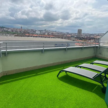 Bonito Atico Zona Hospital Con Garaje Apartment