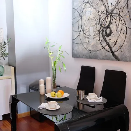 Bonito Atico Zona Hospital Con Garaje