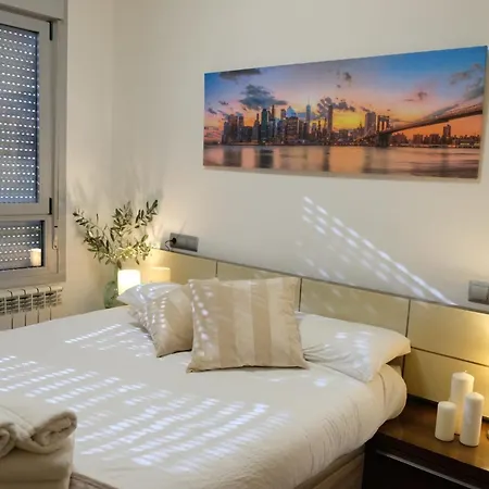 Bonito Atico Zona Hospital Con Garaje اوفيدو