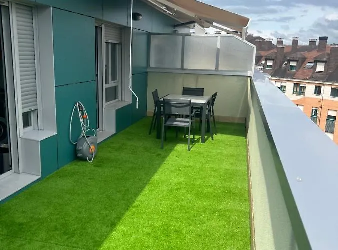 Apartment Bonito Atico Zona Hospital Con Garaje Oviédo