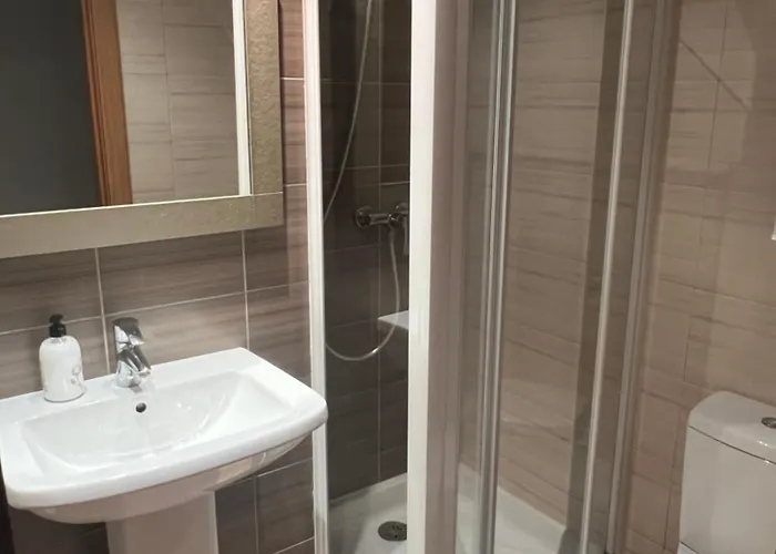 Bonito Atico Zona Hospital Con Garaje