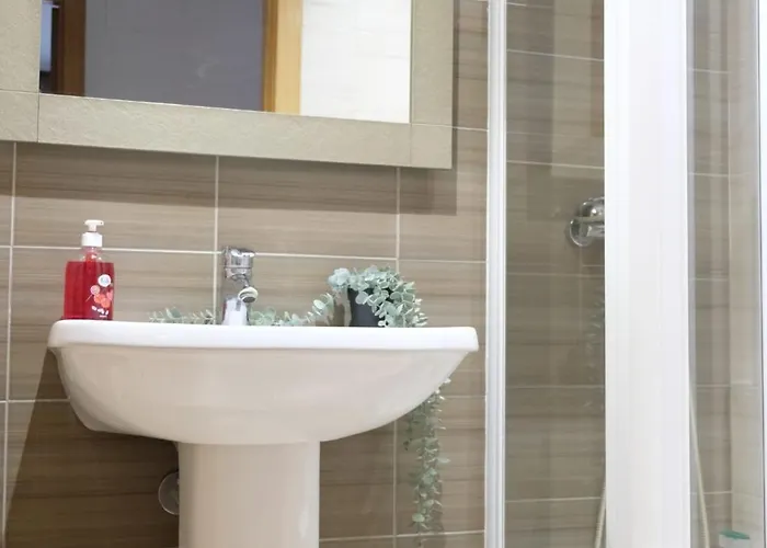 Appartamento Bonito Atico Zona Hospital Con Garaje Oviedo