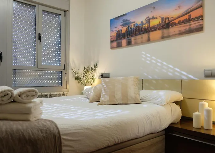 Bonito Atico Zona Hospital Con Garaje Appartamento